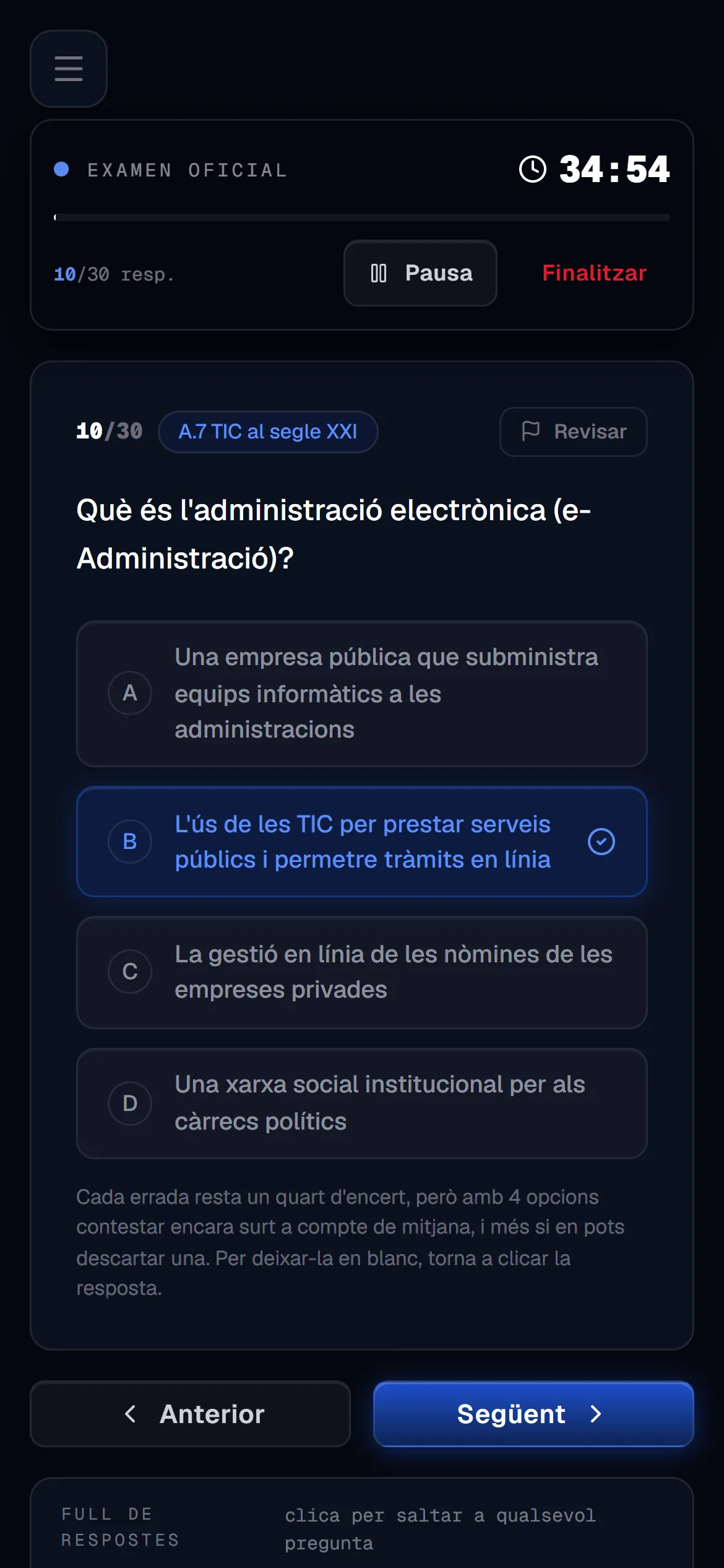L'app durant un simulacre de coneixements: rellotge de 35 minuts i una pregunta de quatre opcions.